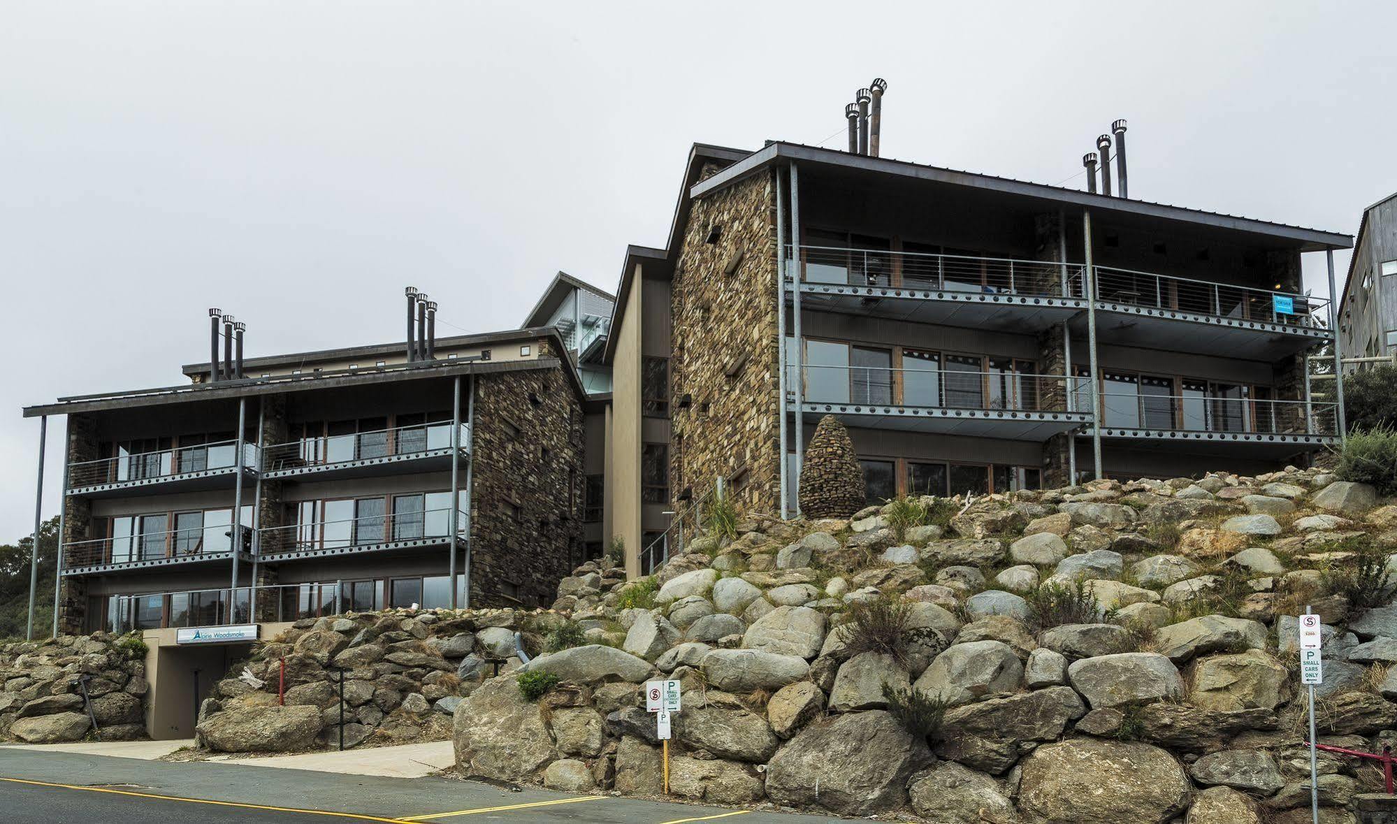 Alpine Woodsmoke Apartments Falls Creek Extérieur photo